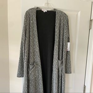Size Medium Lularoe Sarah NWT